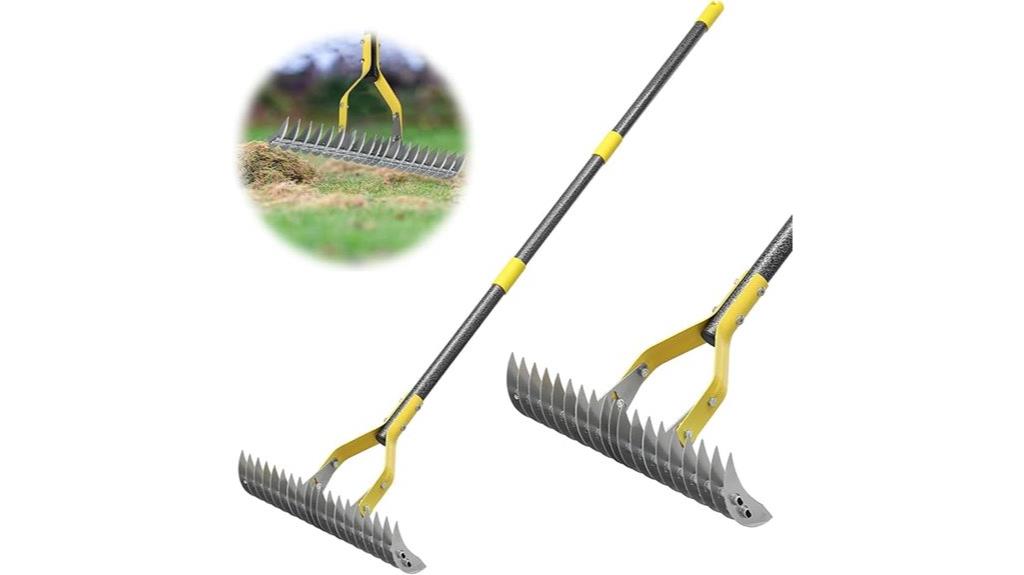 manual garden dethatching tool